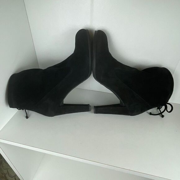 Stuart Weitzman Suede Ankle Tie Boots 8 Black - Picture 9 of 10